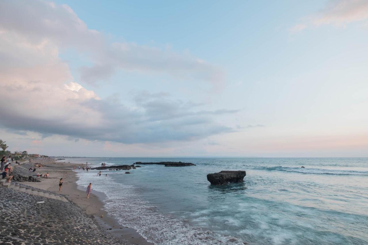 Caroline Guest House Canggu  Exterior photo
