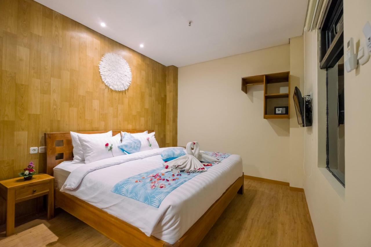 Caroline Guest House Canggu  Exterior photo