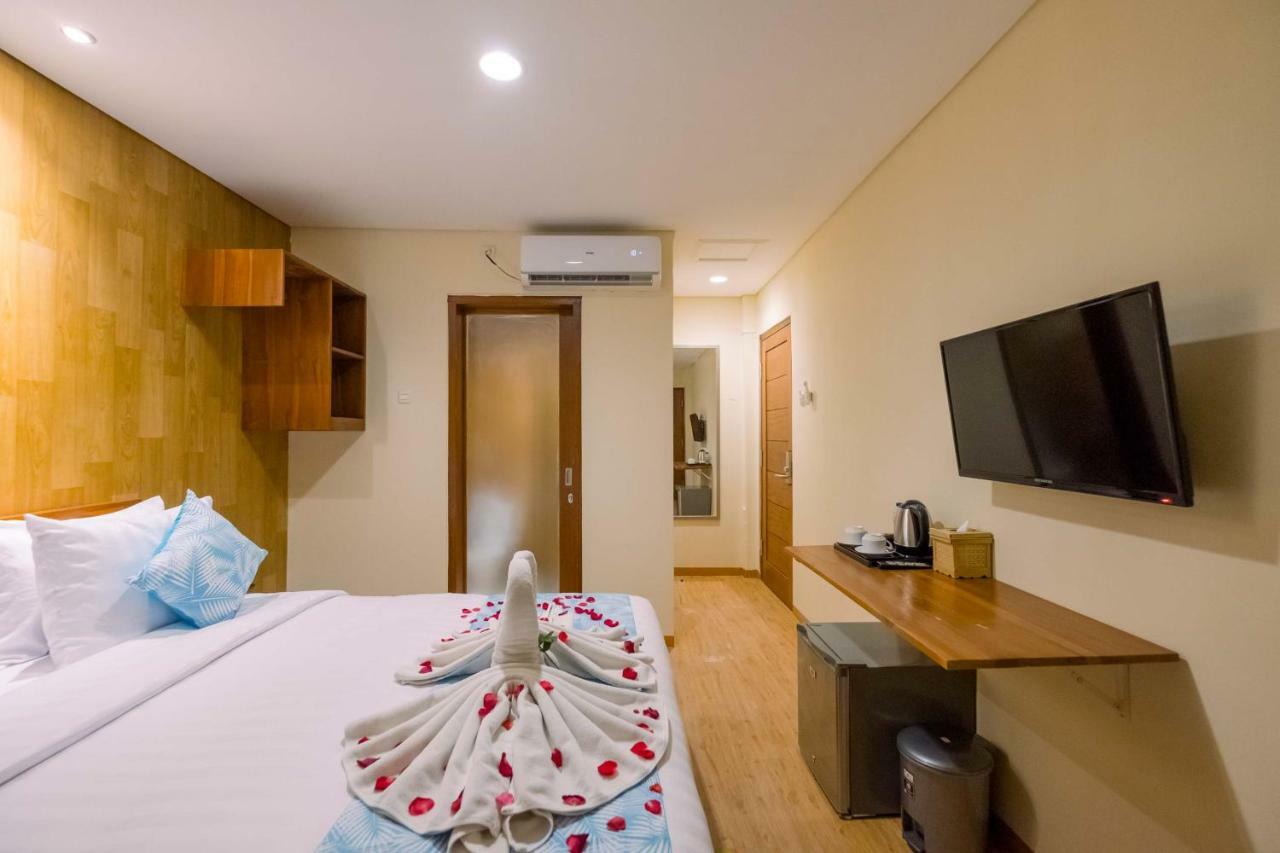 Caroline Guest House Canggu  Exterior photo