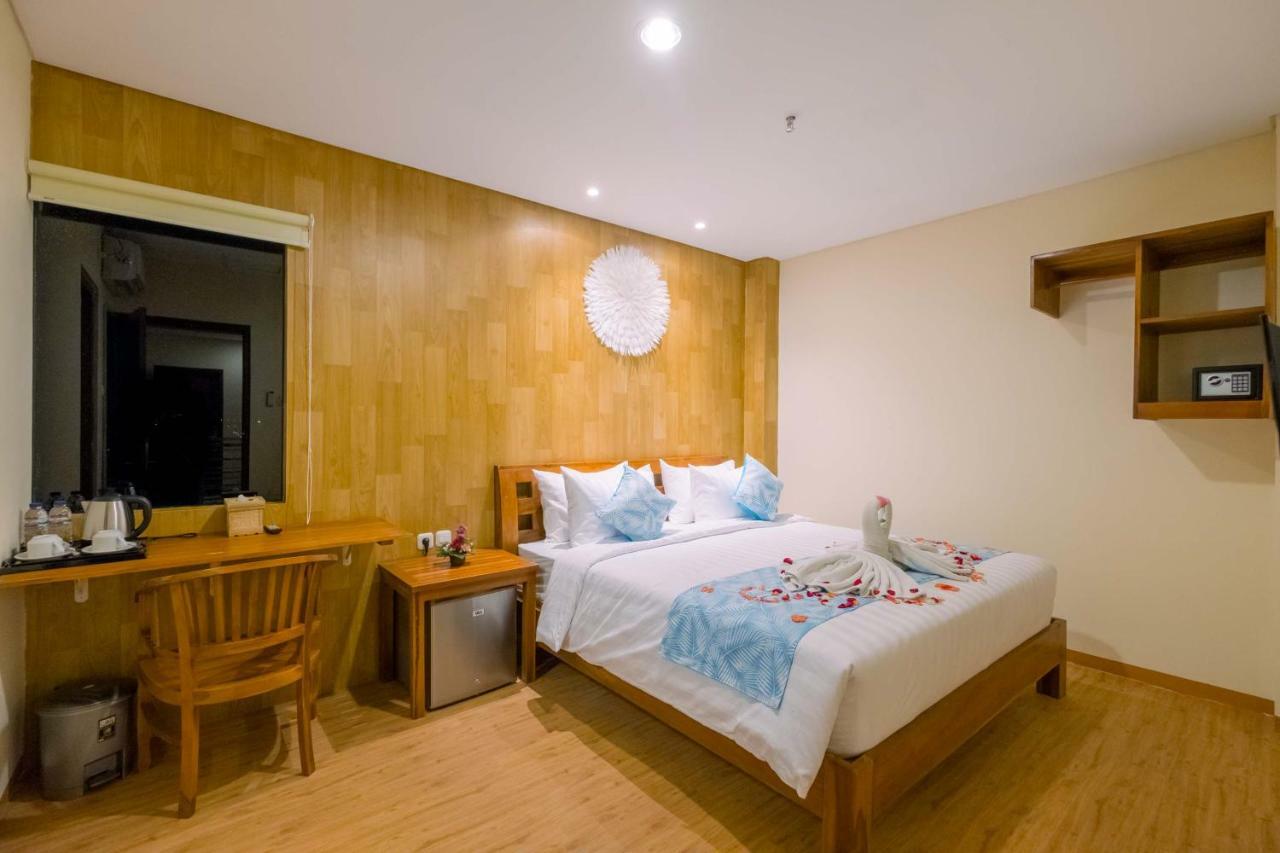 Caroline Guest House Canggu  Exterior photo