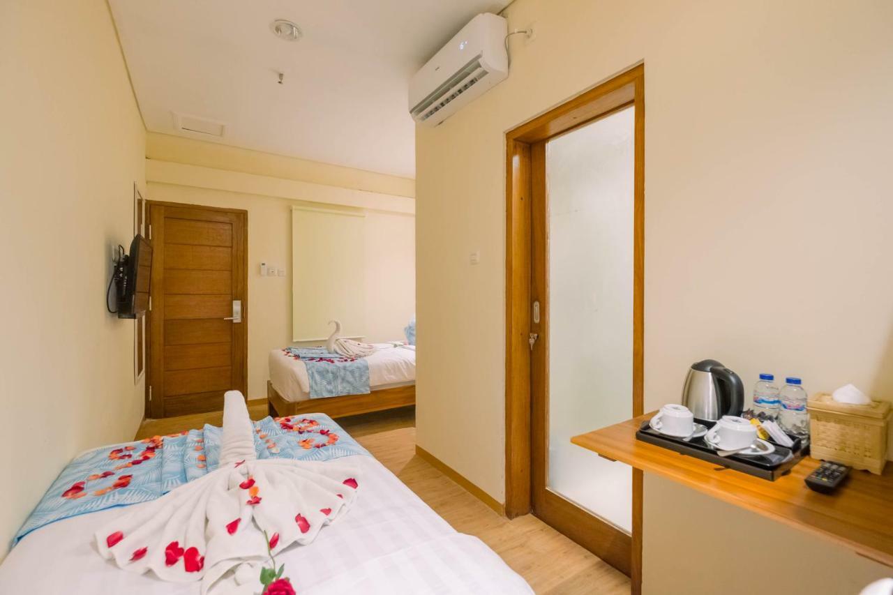 Caroline Guest House Canggu  Exterior photo